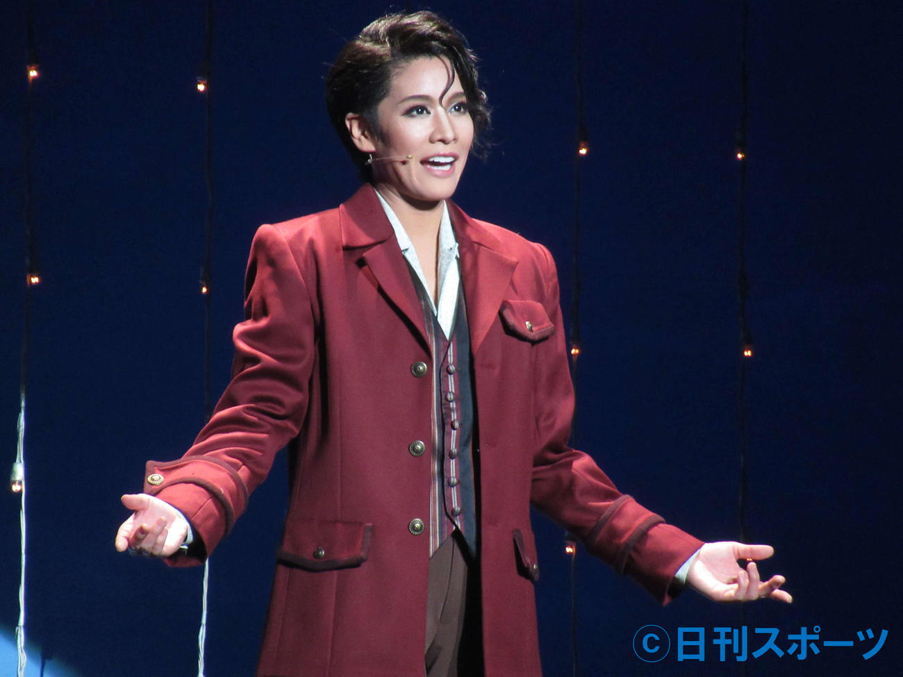 熱演する和希そら（撮影・星名希実）