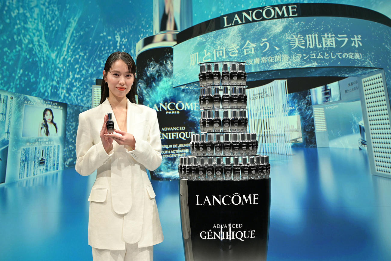 「ランコム」オンラインイベント記者発表会に登壇した戸田恵梨香