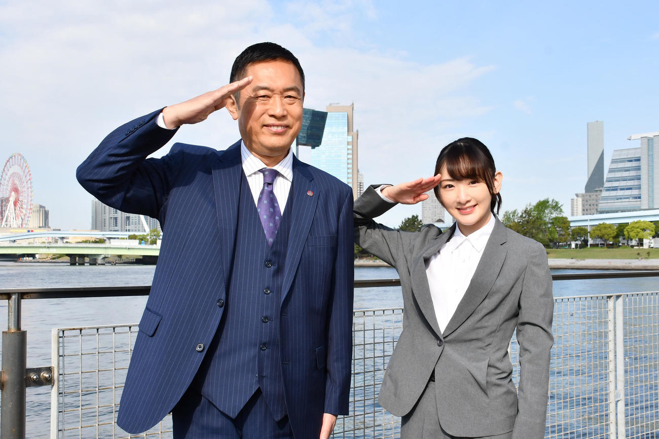 テレビ朝日系木曜ミステリードラマ「警視庁・捜査一課長」に出演する生駒里奈（右）。左は主演の内藤剛志