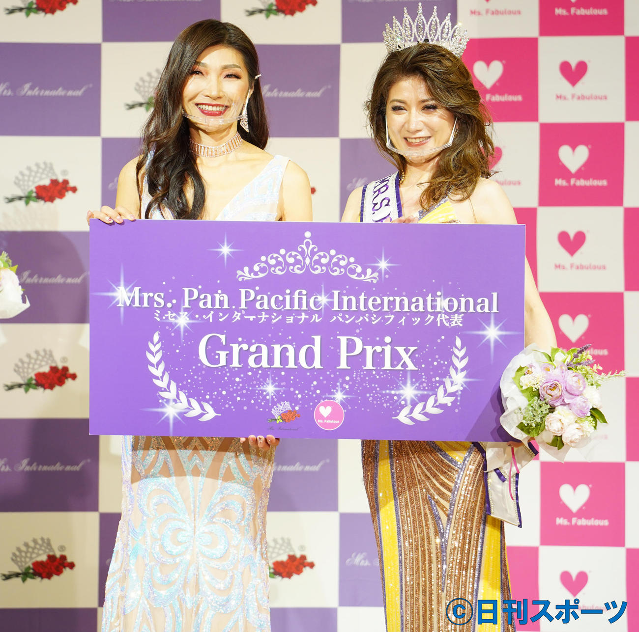 グランプリに輝いた清水由希野さん（右）（撮影・佐藤勝亮）