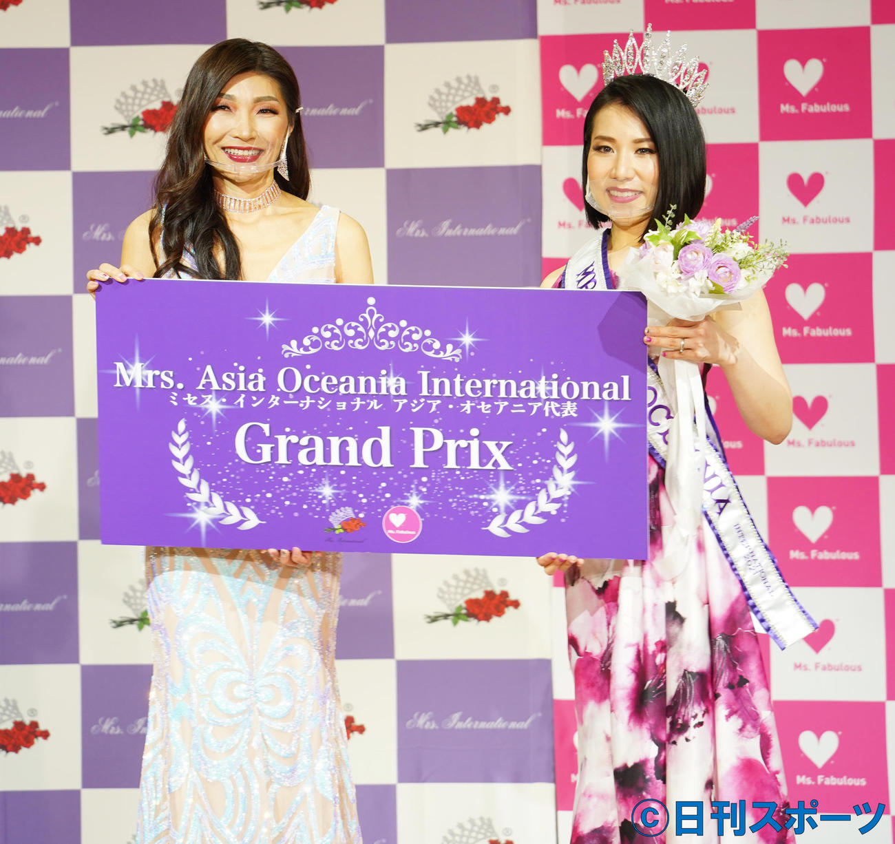 グランプリに輝いた眞柄真有奈さん（右）（撮影・佐藤勝亮）