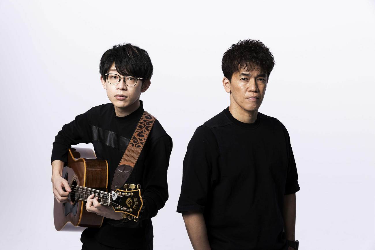 「#スポーツを止めるな#音楽を止めるな」プロジェクトの目玉企画として、キャンペーンソングを制作している川崎鷹也（左）と武井壮