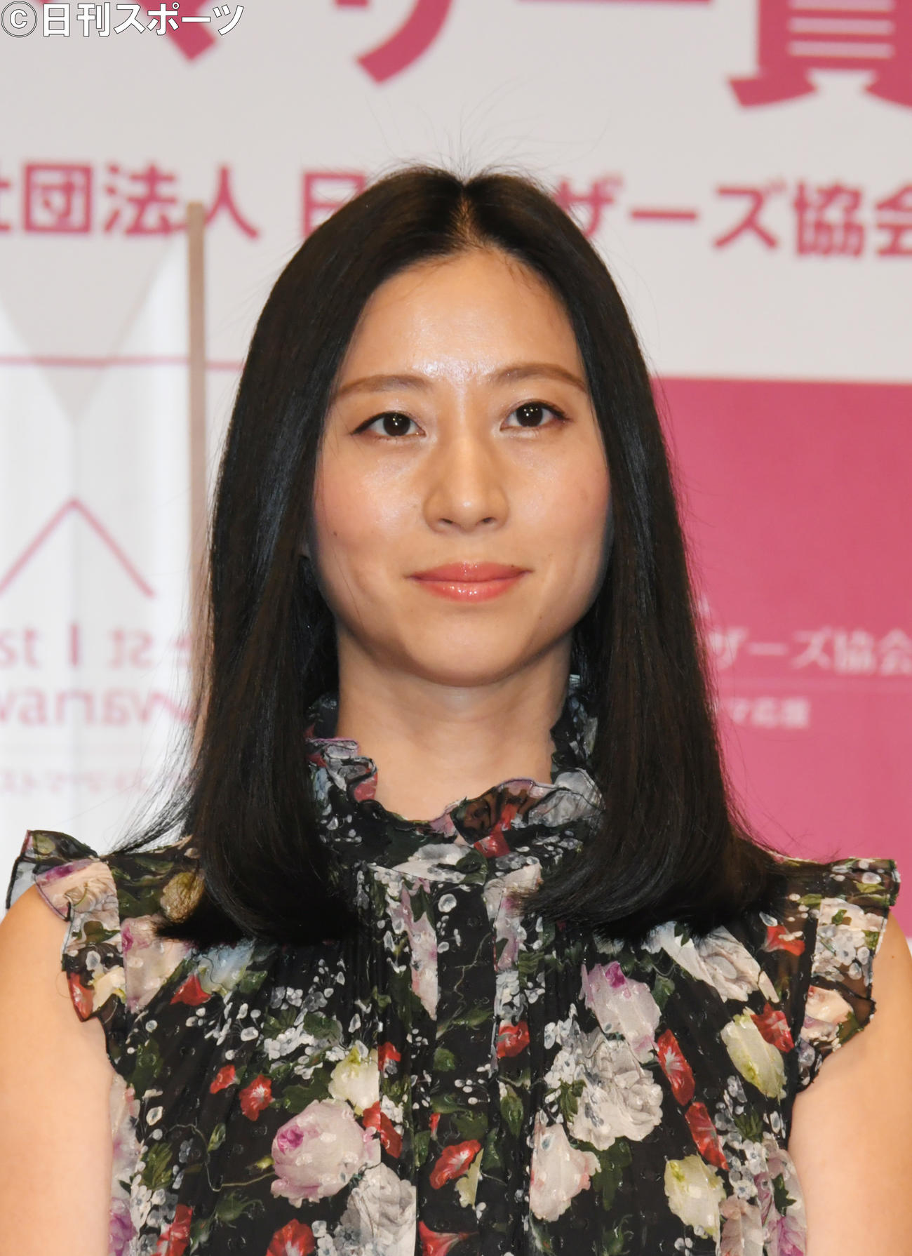第13回ベストマザー賞・政治部門賞を受賞した三浦瑠麗