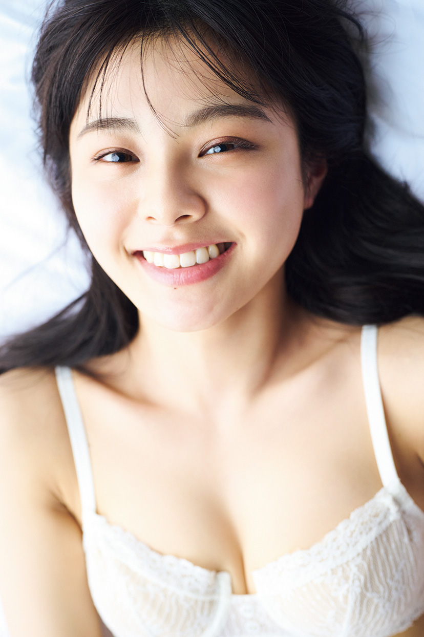 ファースト写真集「ずっと、会いたかった」でランジェリーショットに初挑戦したNGT48本間日陽（撮影・酒井貴弘）（ｃ）KOBUNSHA