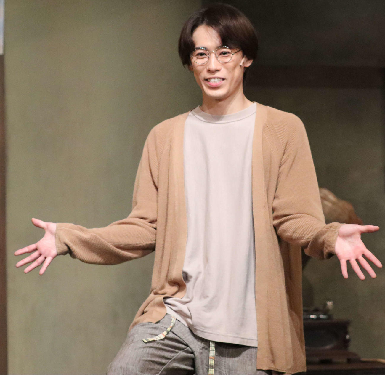 舞台「ッぱち！」ゲネプロ・囲み取材に出席した室龍太（撮影・阿部泰斉）