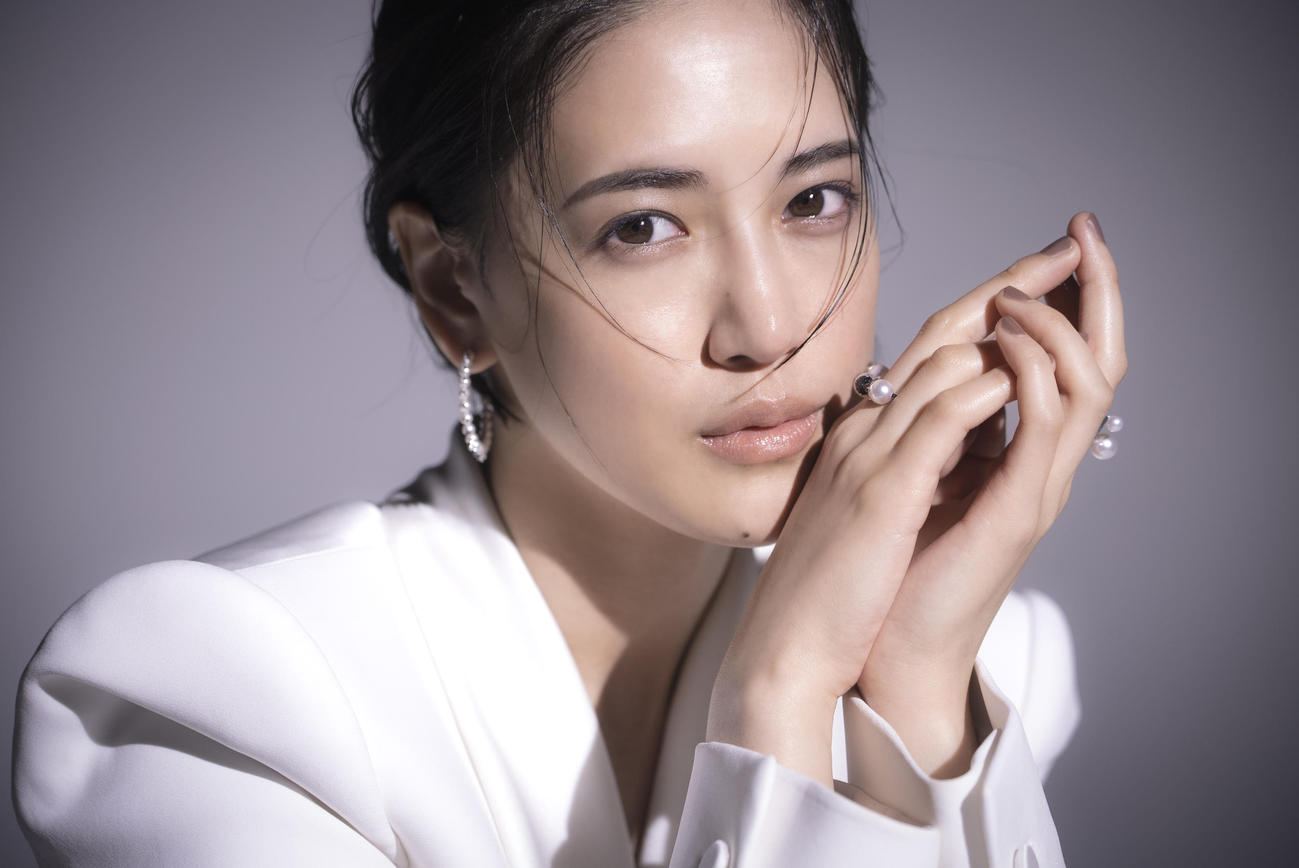 ファッションブランド「NEROLI」の立ち上げを発表した藤井夏恋