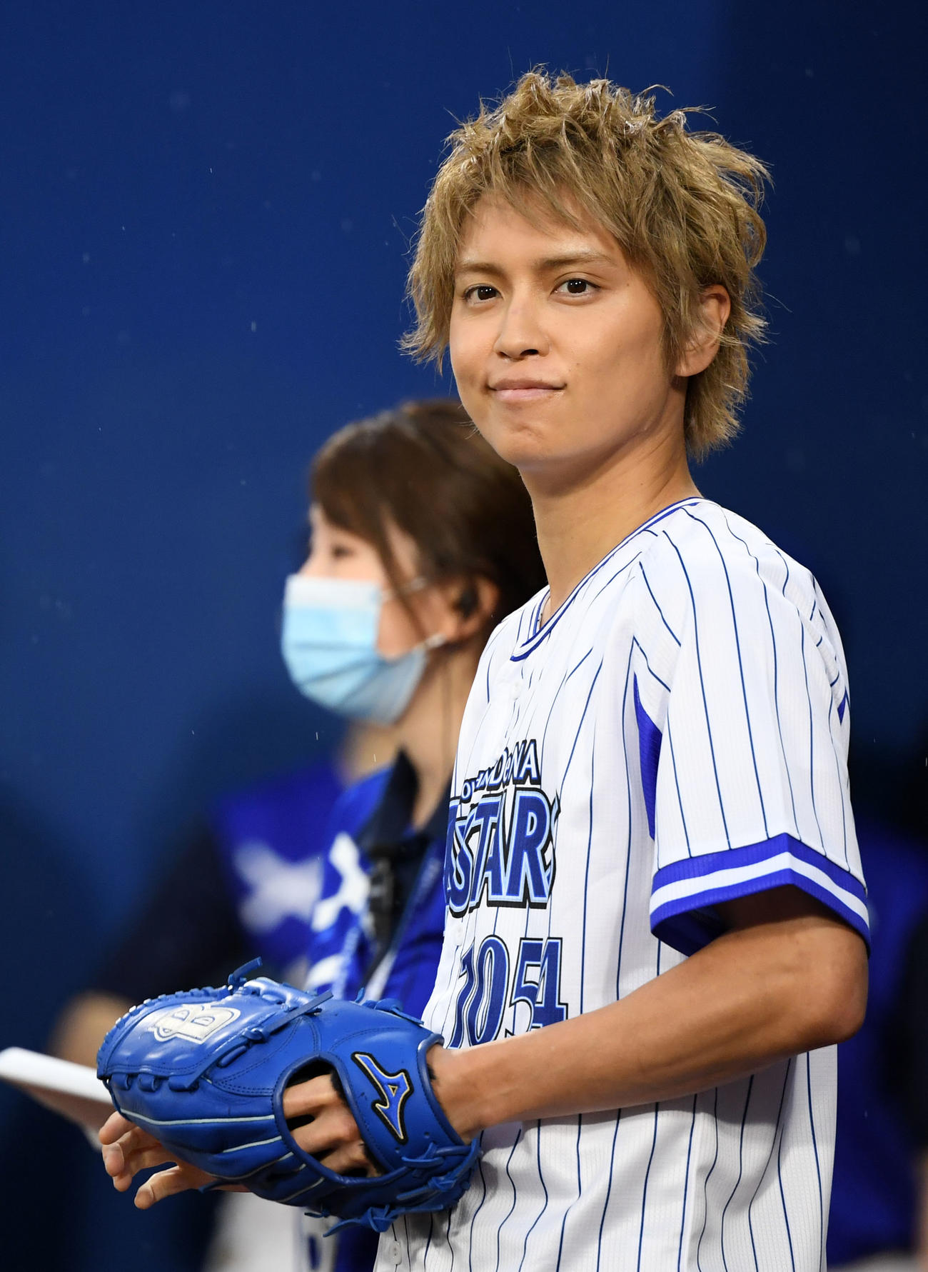 DeNA対中日　始球式に登場した手越祐也（撮影・横山健太）