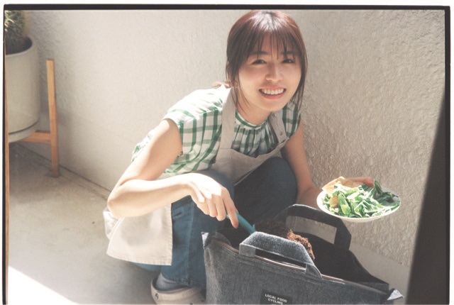 「with」で連載がスタートする長濱ねる