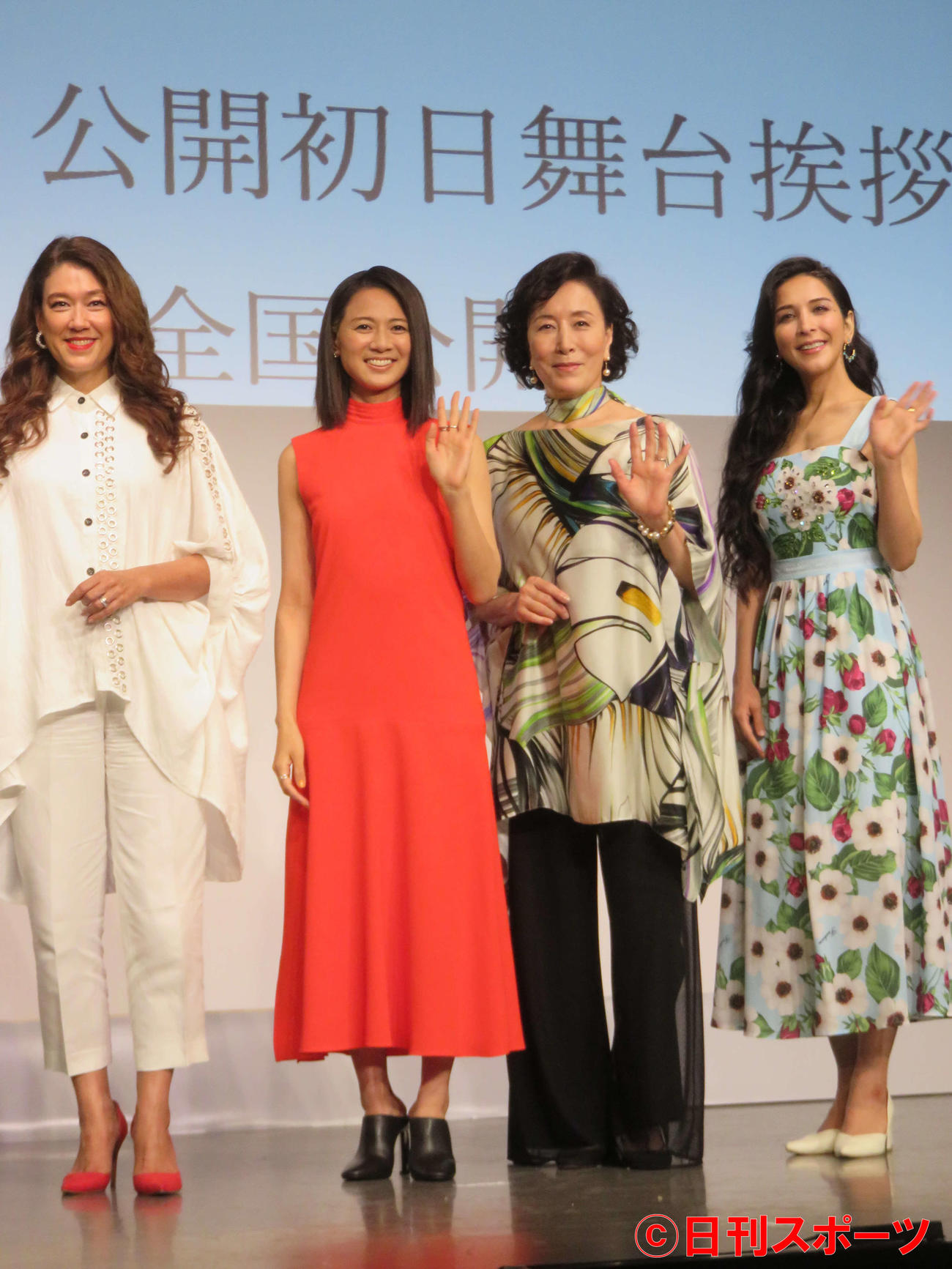 左からLiLiCo、篠原ゆき子、高畑淳子、サヘル・ローズ