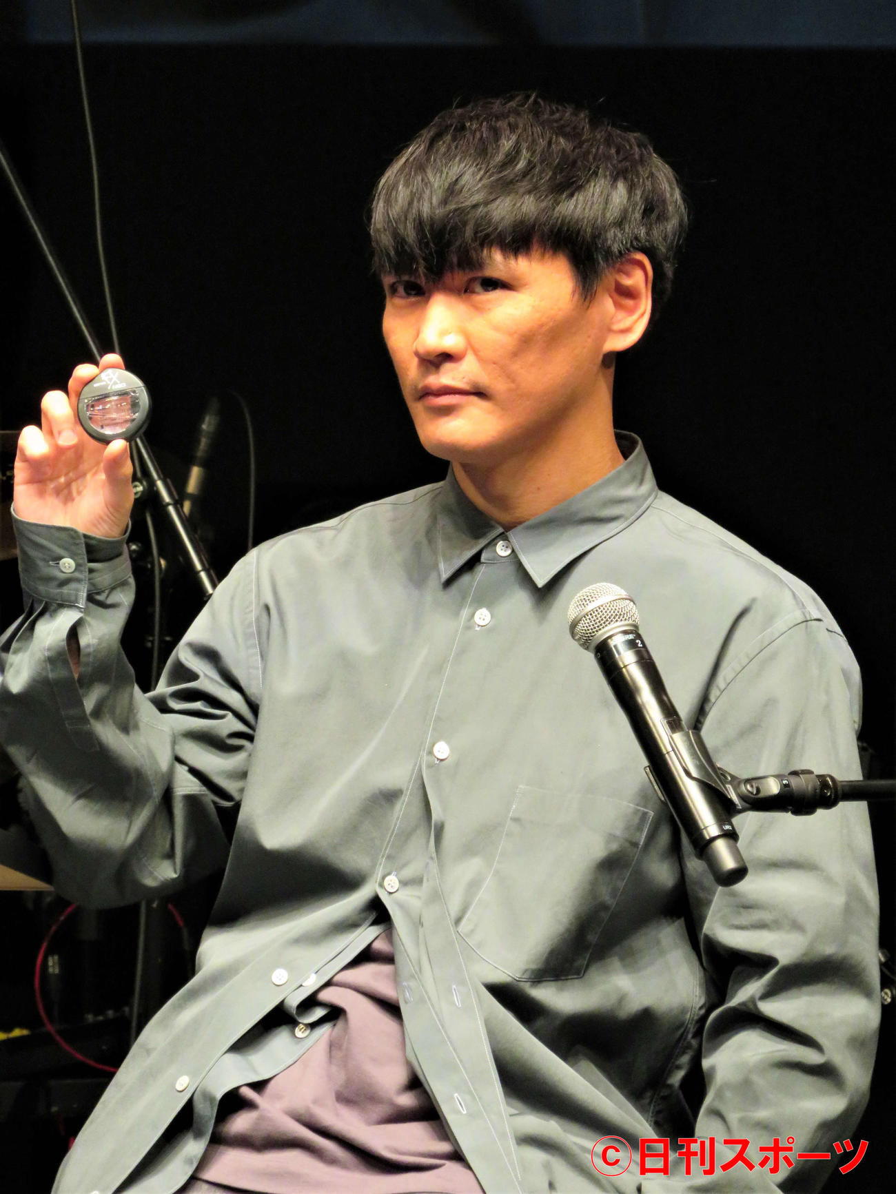 発売30周年を迎える一般用点眼薬「サンテFXシリーズ」のTVCM発表会に出席した山口一郎（撮影・三須佳夏）
