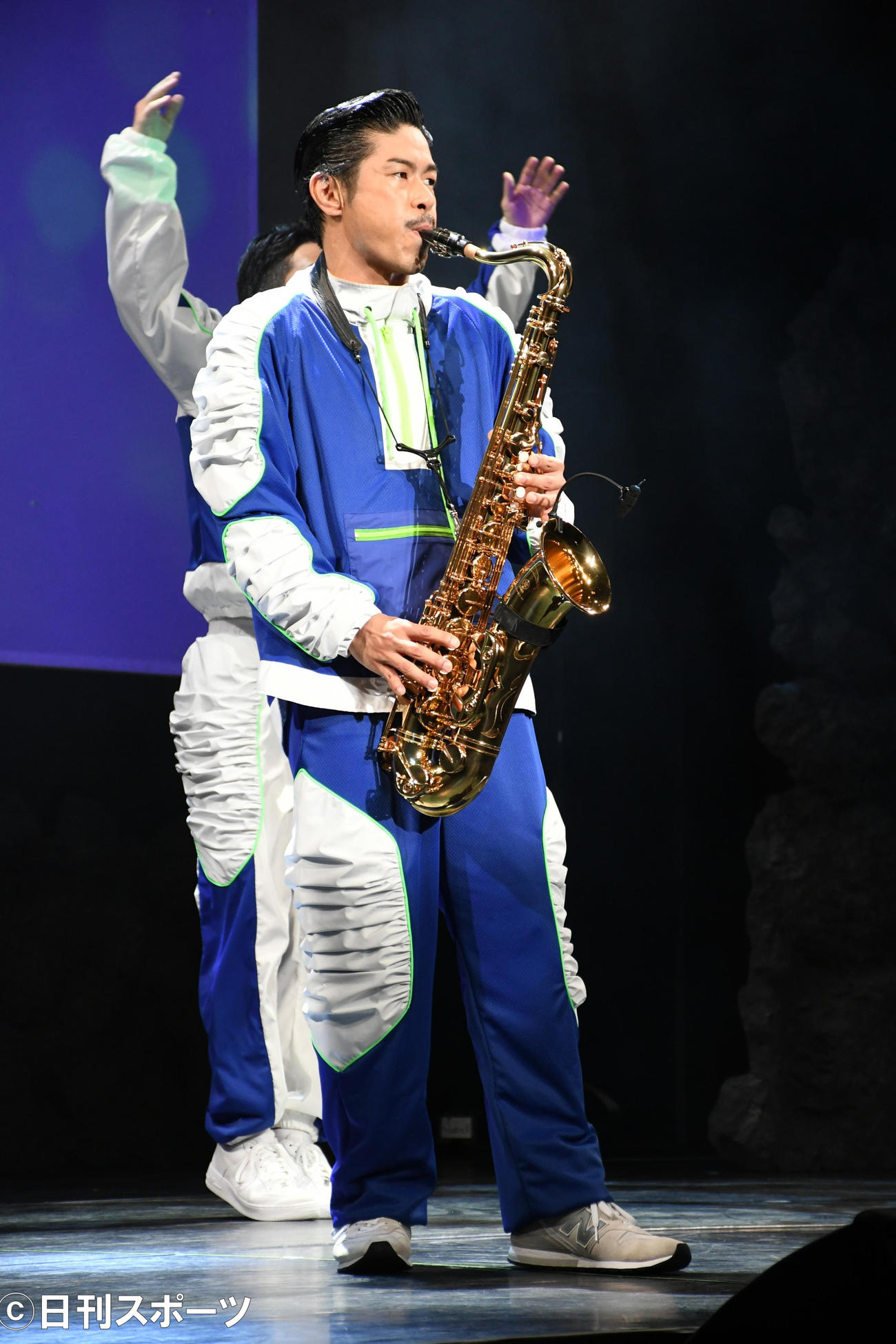 ワンマンショー「MATSUぼっち07－MEDAL RUSH－」公開ゲネプロでサックスを披露するEXILE松本利夫（撮影・大友陽平）