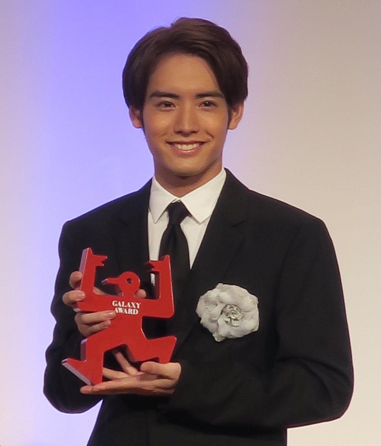 主演ドラマ「30歳まで童貞だと魔法使いになれるらしい」がギャラクシー賞マイベストTV賞第15回グランプリに選ばれ、喜びを語る赤楚衛二