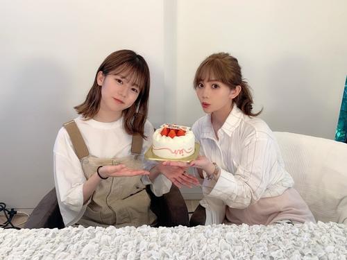 MACO（右）のYouTube公式チャンネル「MACO CHANNEL」に登場した川口葵