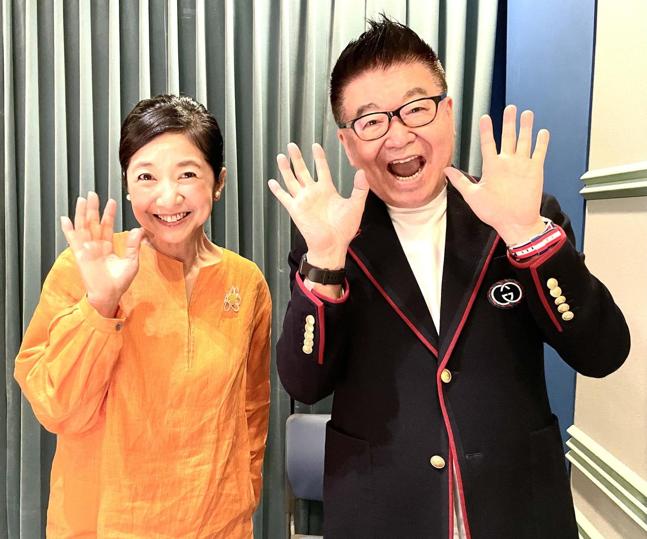 宮崎美子（左）と生島ヒロシ