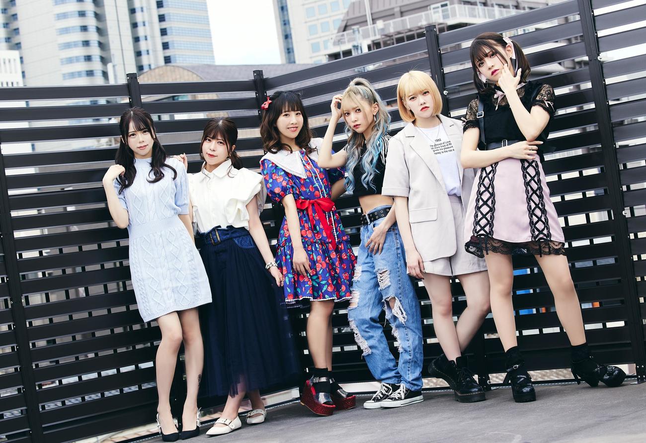 新メンバー加入で新たなスタートを切ったおこさまぷれ～と。（左から、りあら、ちゃき、かすみん、しゅがー、のぴ、ゆあてゃん）