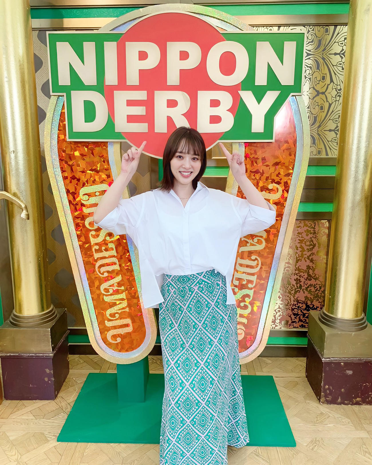 ポーズを決める神部美咲