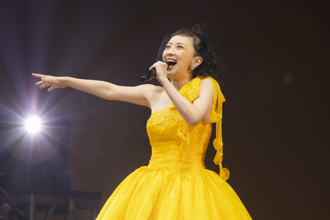 30周年記念コンサートを行った高橋由美子