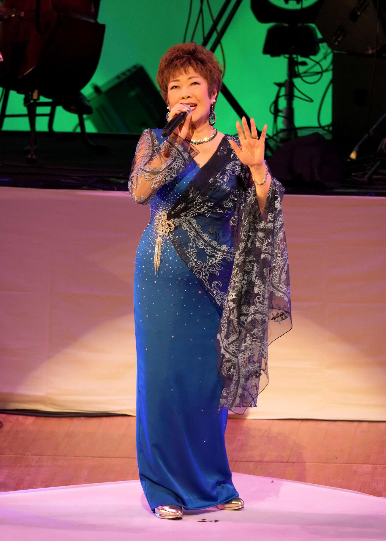 バ－スデーコンサートを行った秋元順子