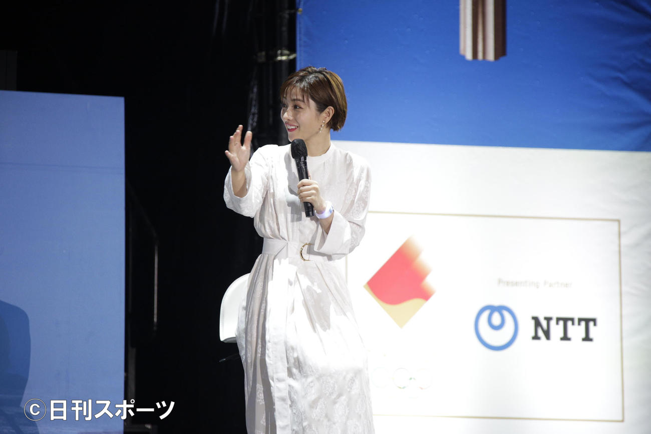 「東京2020　オリンピック聖火リレーセレブレーション」に参加した石原さとみ