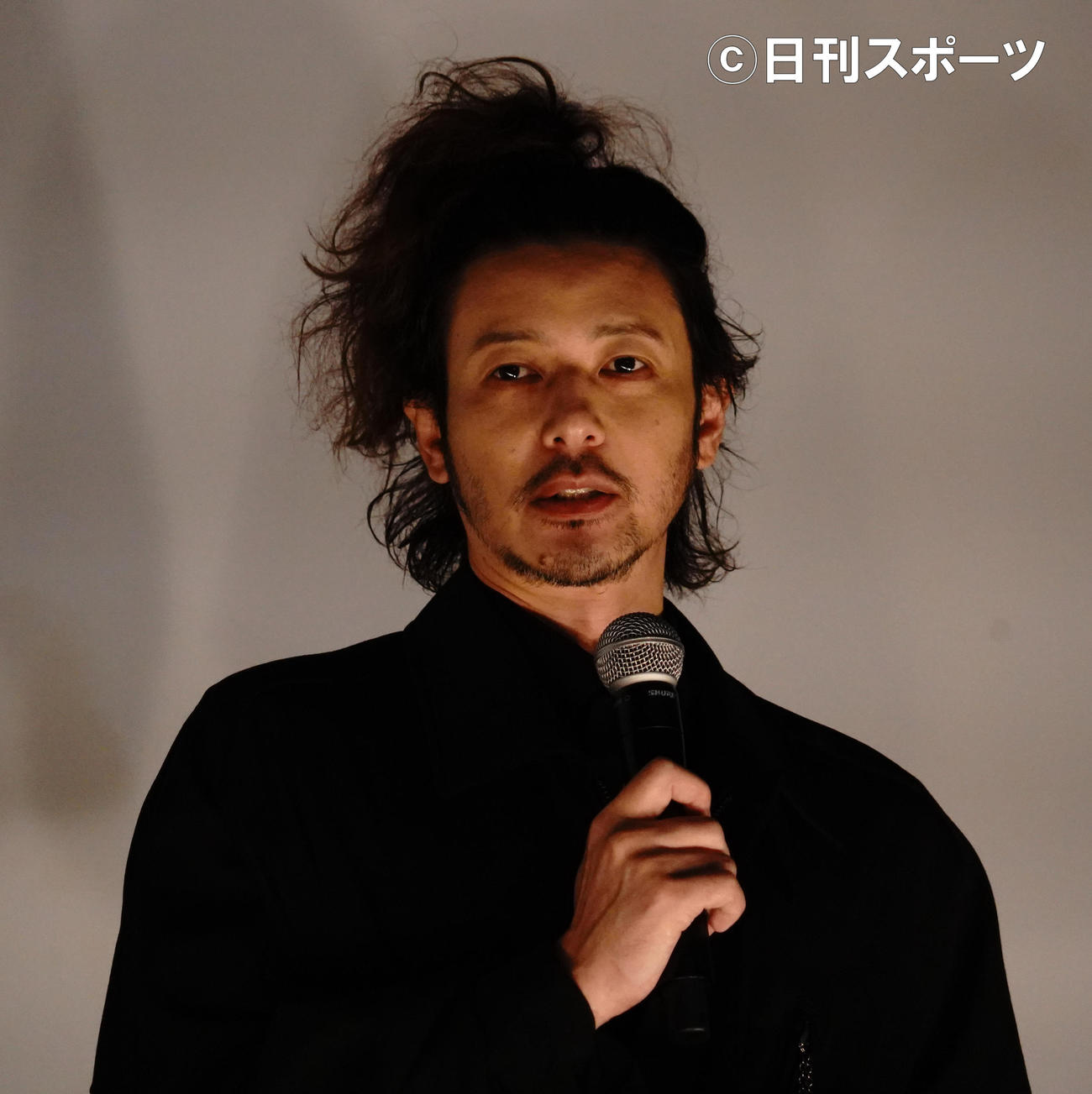 映画「アジアの天使」の公開記念舞台あいさつに出席したオダギリジョー（撮影・佐藤成）