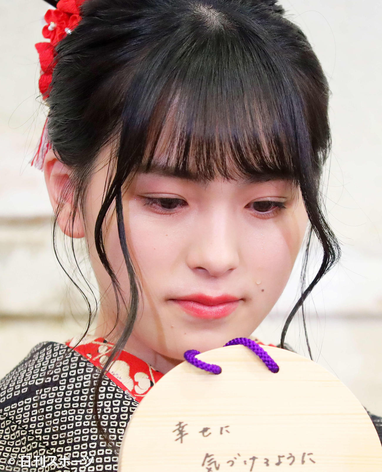 20年1月　乃木坂46を卒業する白石麻衣について質問され、目に涙を浮かべながら答える大園桃子