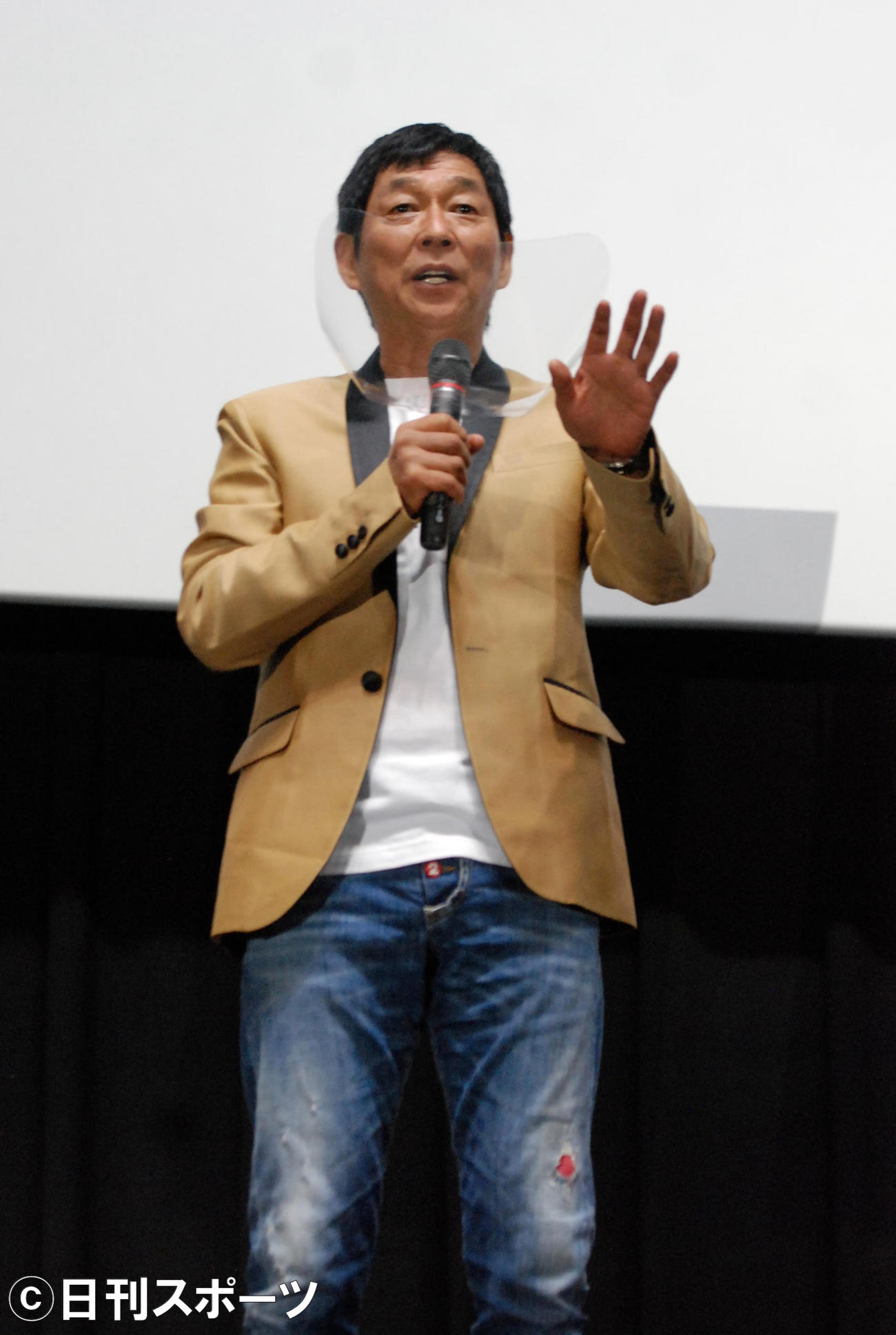 大阪で初の映画の舞台あいさつの登壇した明石家さんま（撮影・松浦隆司）