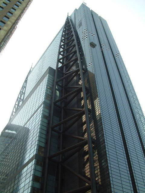 日本テレビ社屋（2003年4月17日撮影）