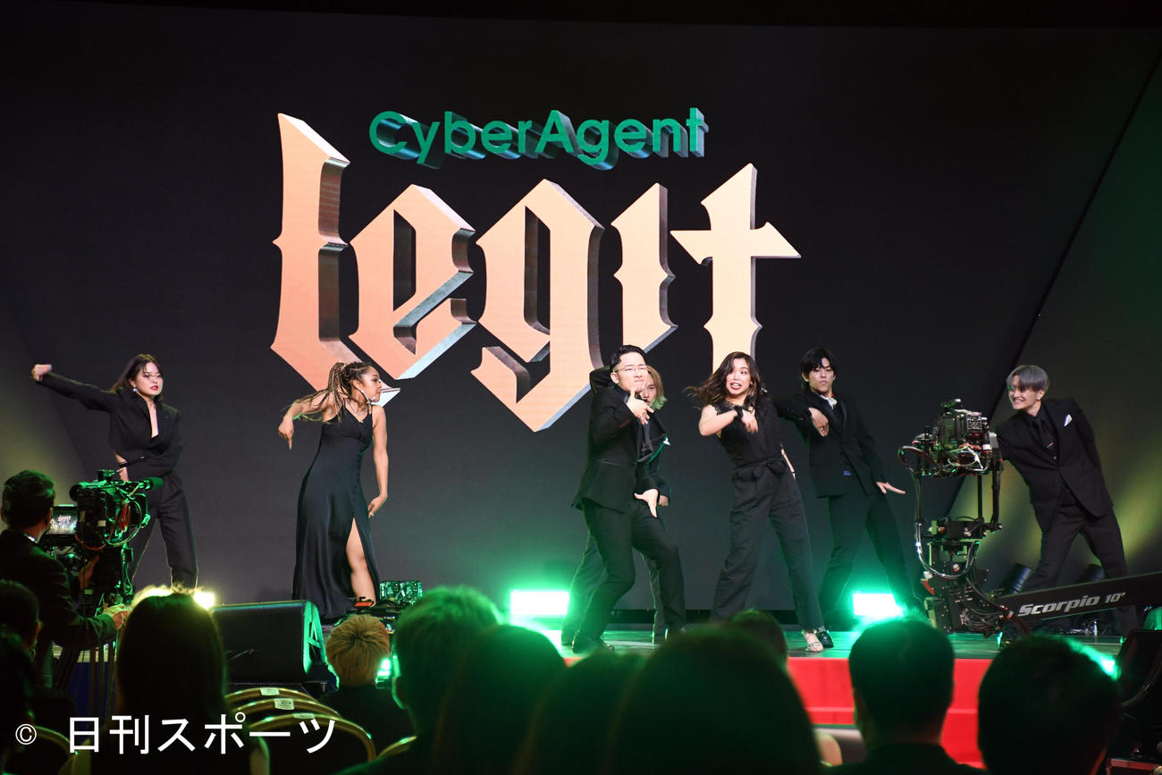 「D．LEAGUE 20－21 AWARD SHOW」に登場したCyberAgent Legit（撮影・大友陽平）