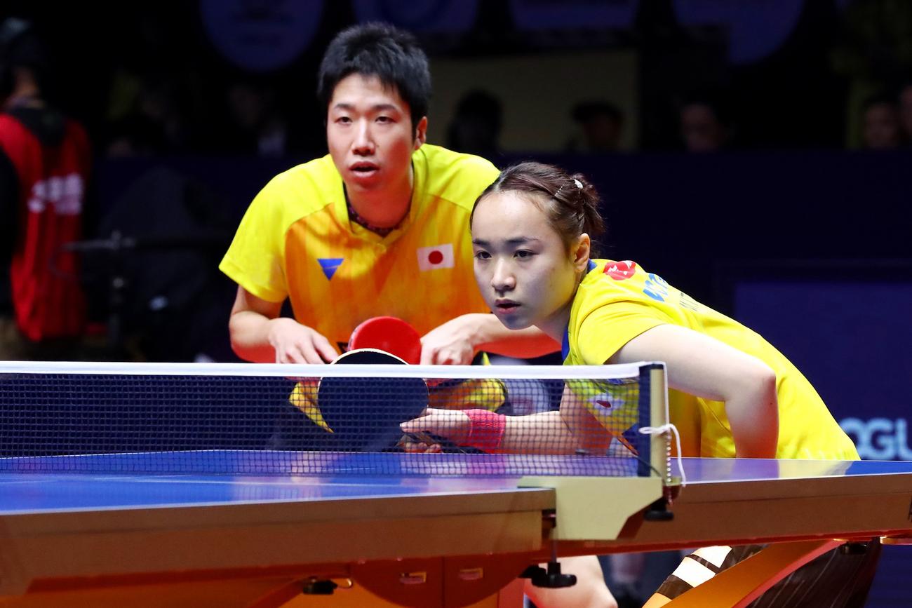 混合ダブルスで日本卓球史上初の金メダルを狙う水谷隼（左）と伊藤美誠（写真：西村尚己／アフロスポーツ）