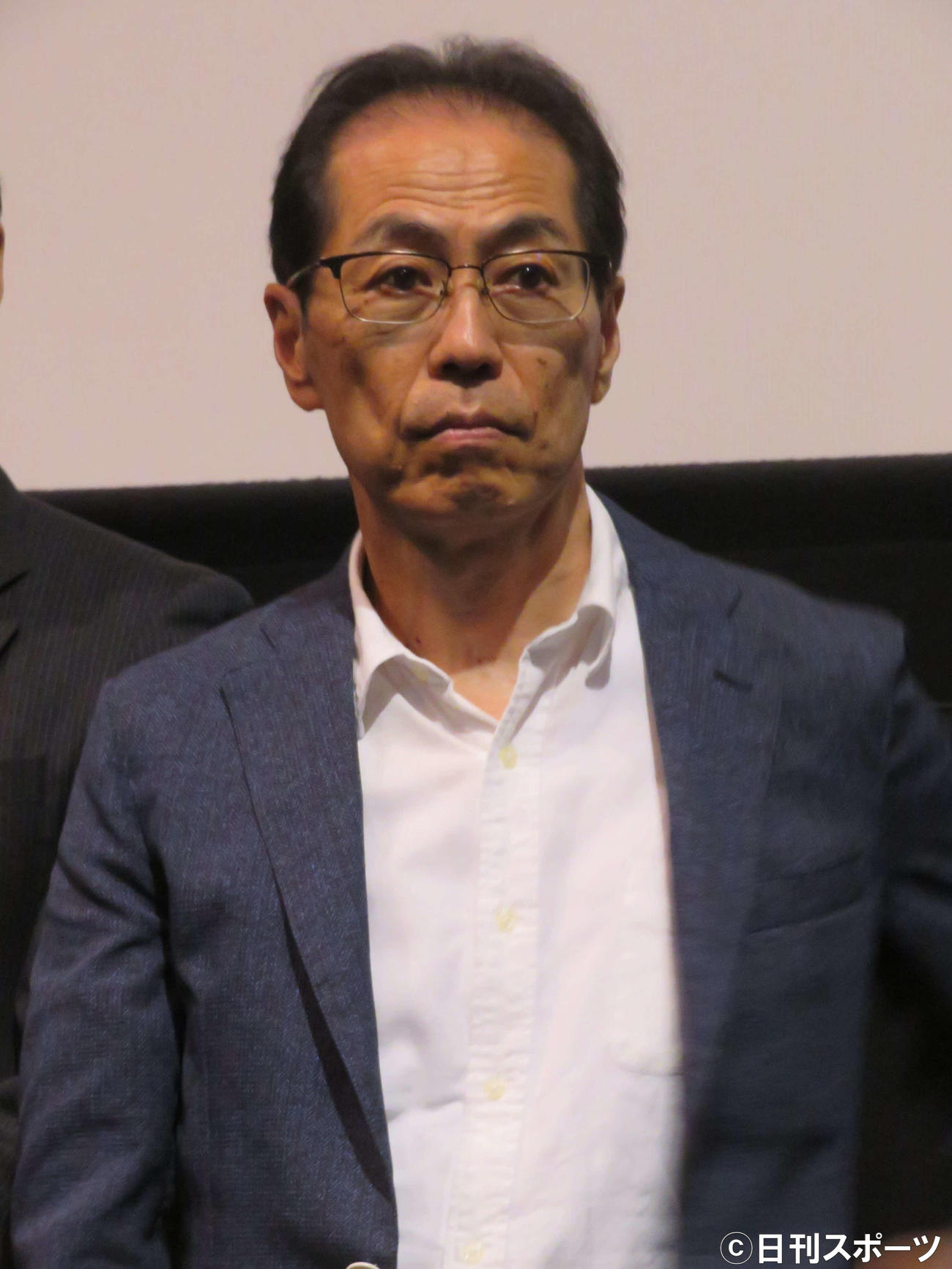 映画「パンケーキを毒見する」初日舞台あいさつに登壇した古賀茂明氏（撮影・村上幸将）