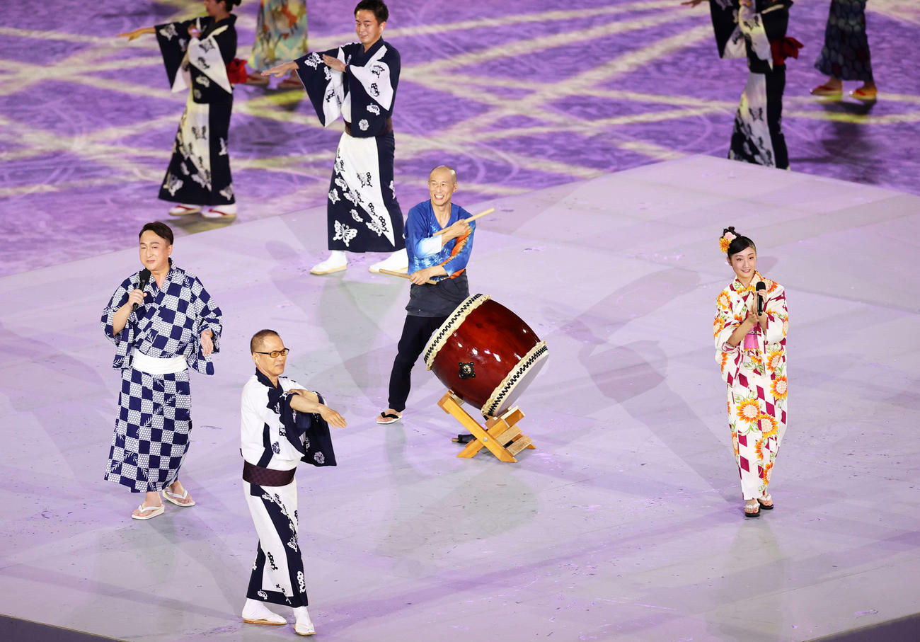 東京五輪閉会式で披露された東京音頭（2021年8月8日撮影）