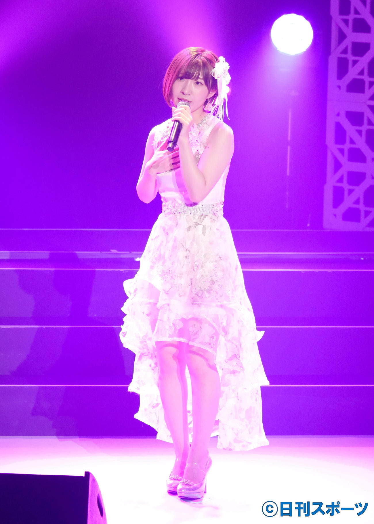 デビュー10周年コンサートを開いた岩佐美咲