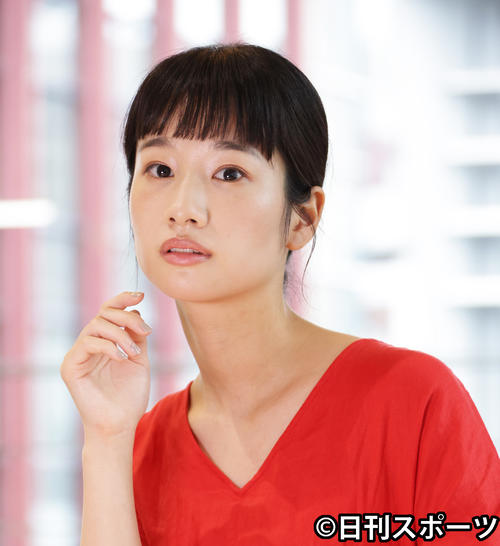 体当たりの演技で注目されている藤間爽子