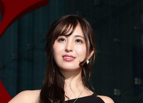 柳いろは第１子出産 3496ｇ女の子 暑い中狭い産道を一生懸命通って 芸能写真ニュース 日刊スポーツ