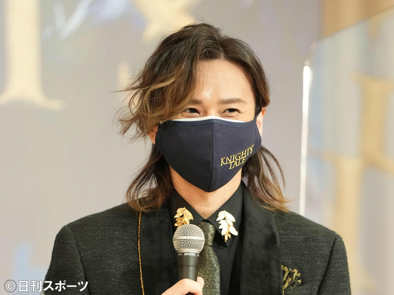 ミュージカル「ナイツ・テイル－騎士物語－」製作発表であいさつする堂本光一（撮影・鈴木みどり）