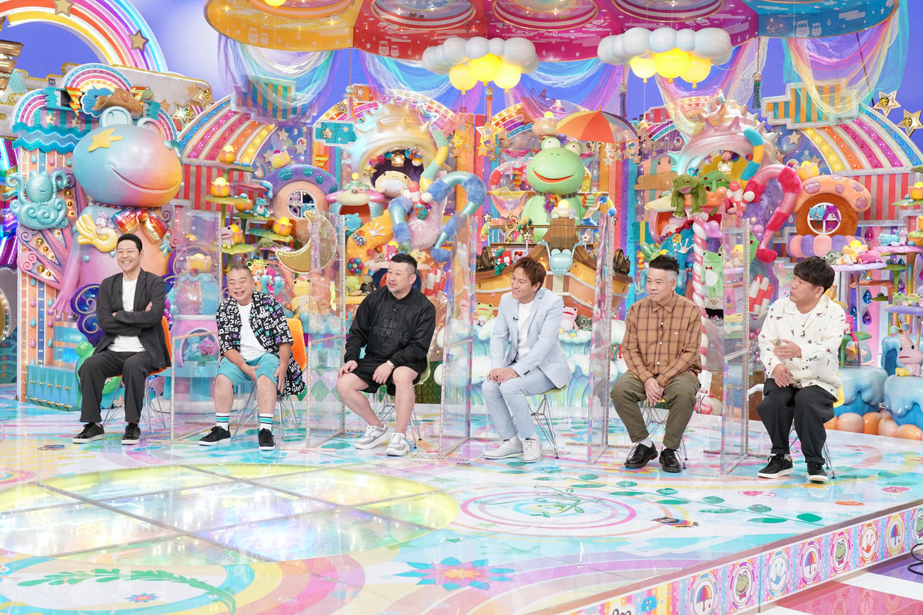 「アメトーーク特別編　雨上がり決死隊解散報告会」にゲスト出演した、左から東野幸治、出川哲朗、ケンドーコバヤシ、狩野英孝、FUJIWARA原西孝幸、藤本敏史（C）テレビ朝日