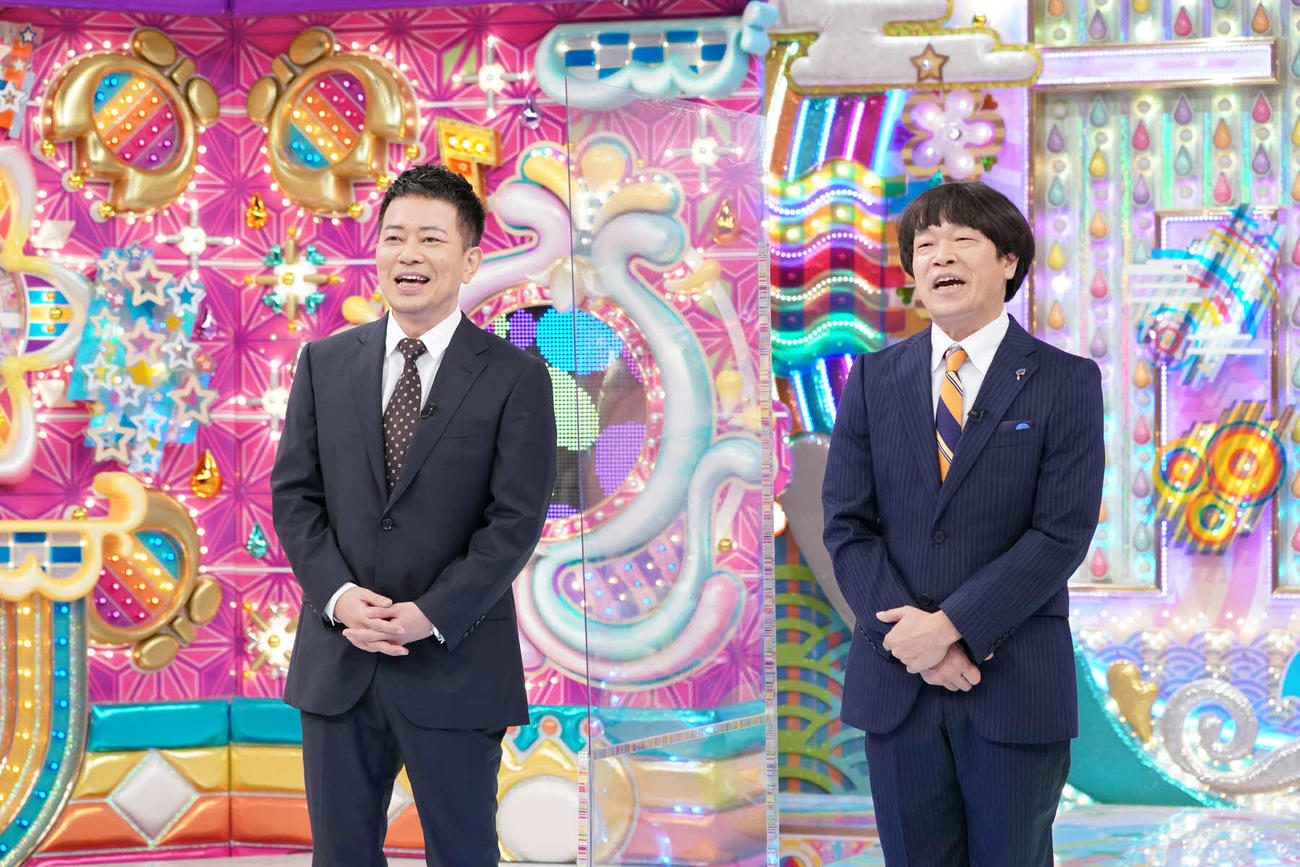 「アメトーーク特別編　雨上がり決死隊解散報告会」に出演した宮迫博之（左）と蛍原徹（C）テレビ朝日