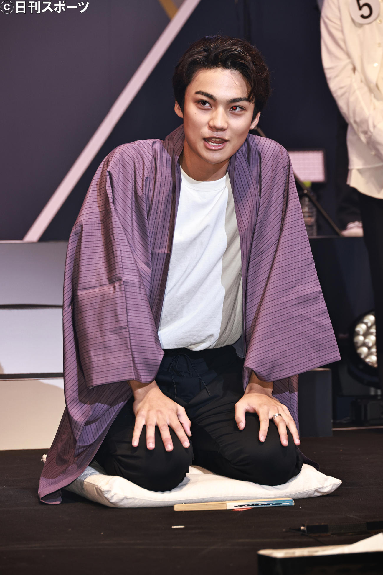 落語を披露する磯野泉さん（撮影・中島郁夫）