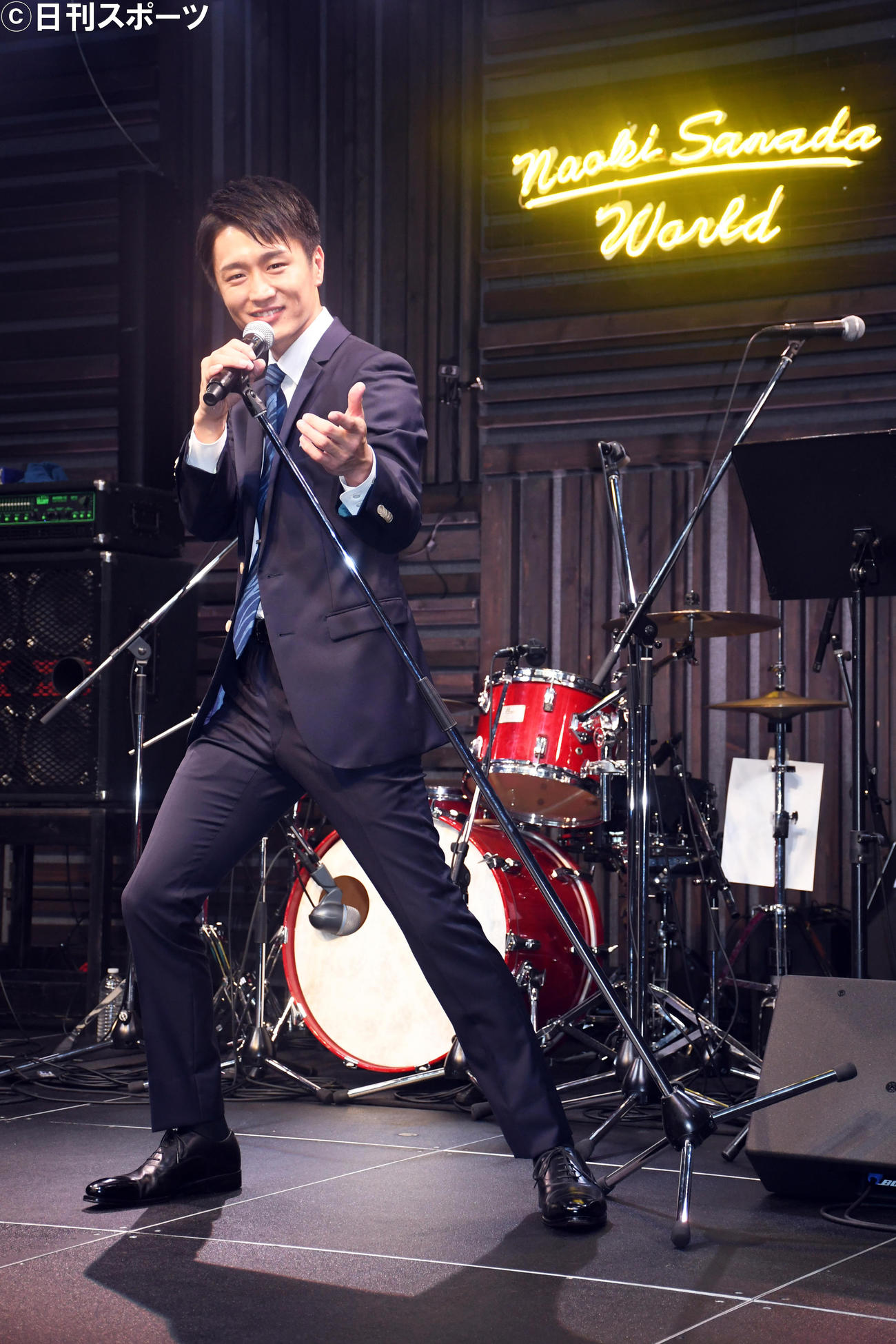 オンラインライブを行った真田ナオキ（撮影・大友陽平）