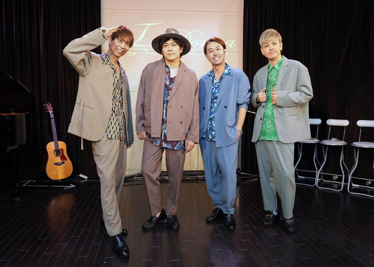 新曲「Life is Beautiful」の発売記念ライブを行った、左からLASTFIRSTのGACKY、YOUSUKE、OSA、ATSUSHI