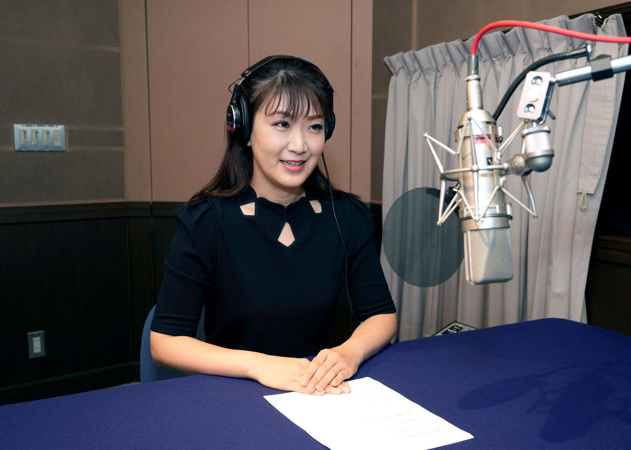 テレビCMナレーションに挑戦する市川由紀乃