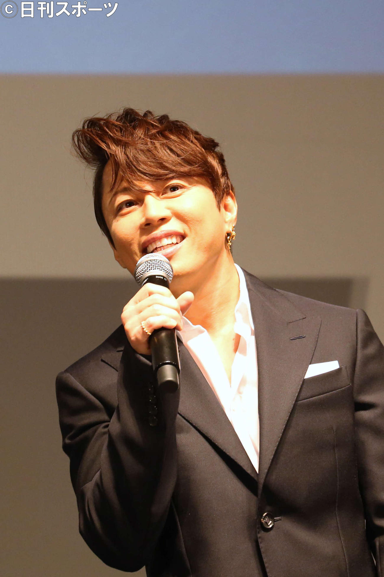 「映画　おかあさんといっしょ　ヘンテコ世界からの脱出！」プレミア上映会で舞台あいさつをする西川貴教（撮影・勝部晃多）