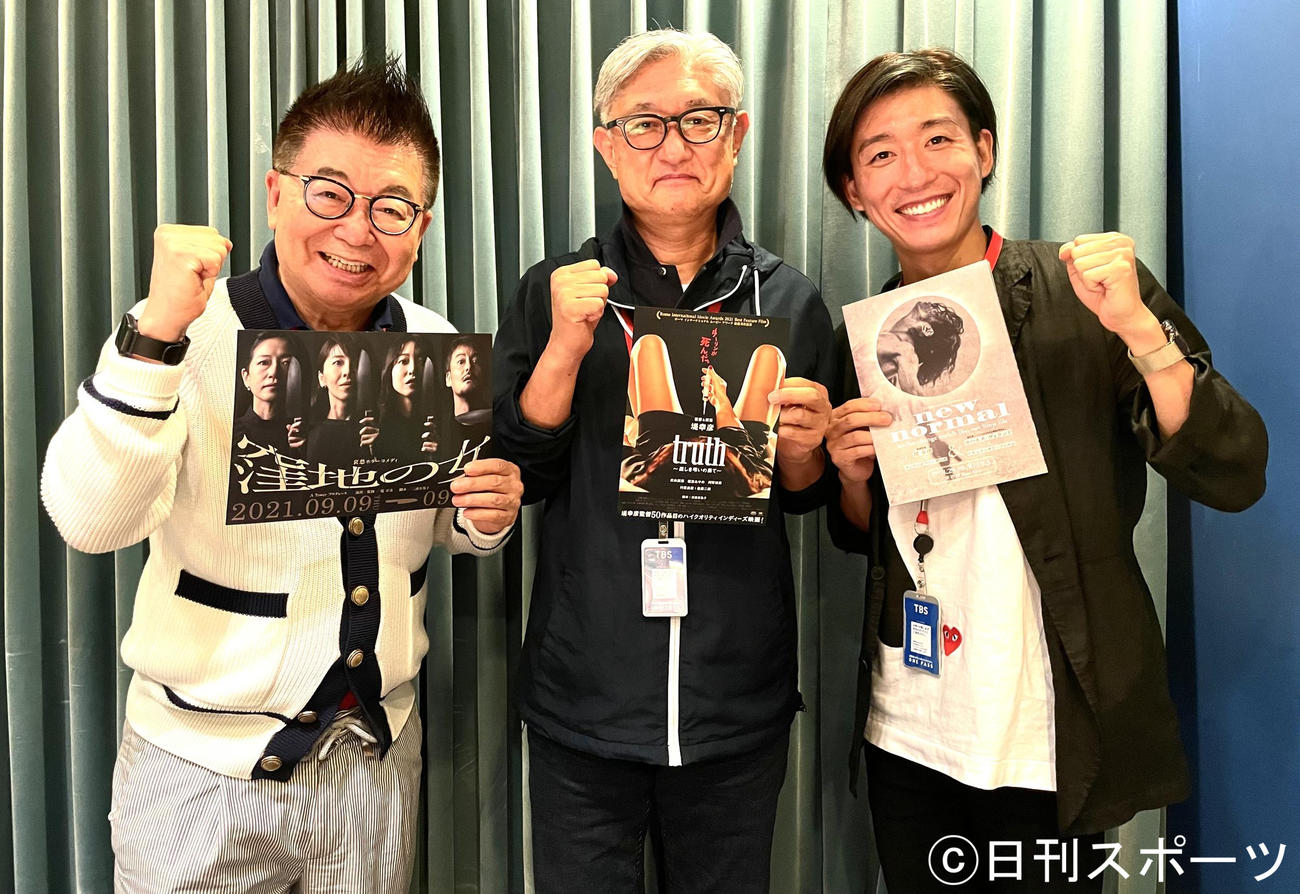 生島ヒロシ（左）がパーソナリティーを務めるTBSラジオ「おはよう定食／一直線」に出演した堤幸彦監督（左）と生島翔