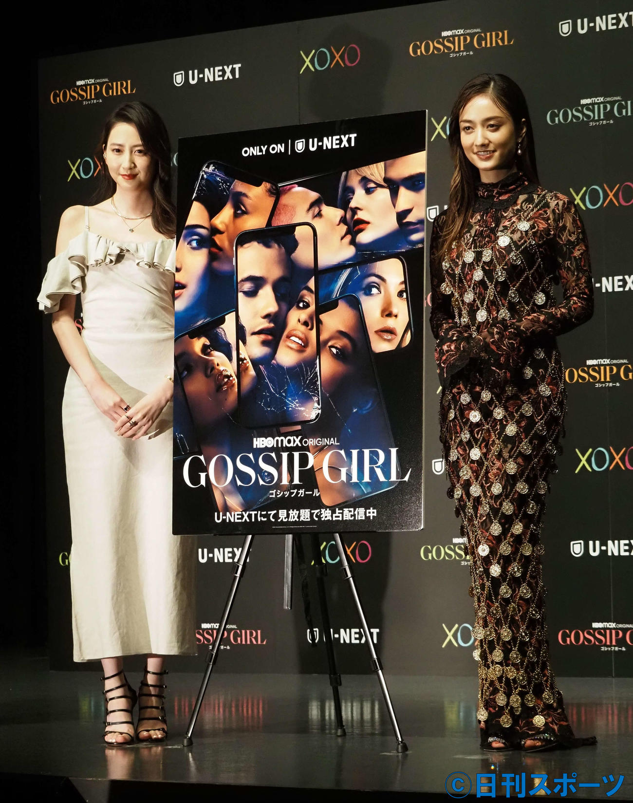 「GOSSIP GIRL」配信記念トークライブに出席した河北麻友子（左）と谷まりあ（撮影・遠藤尚子）