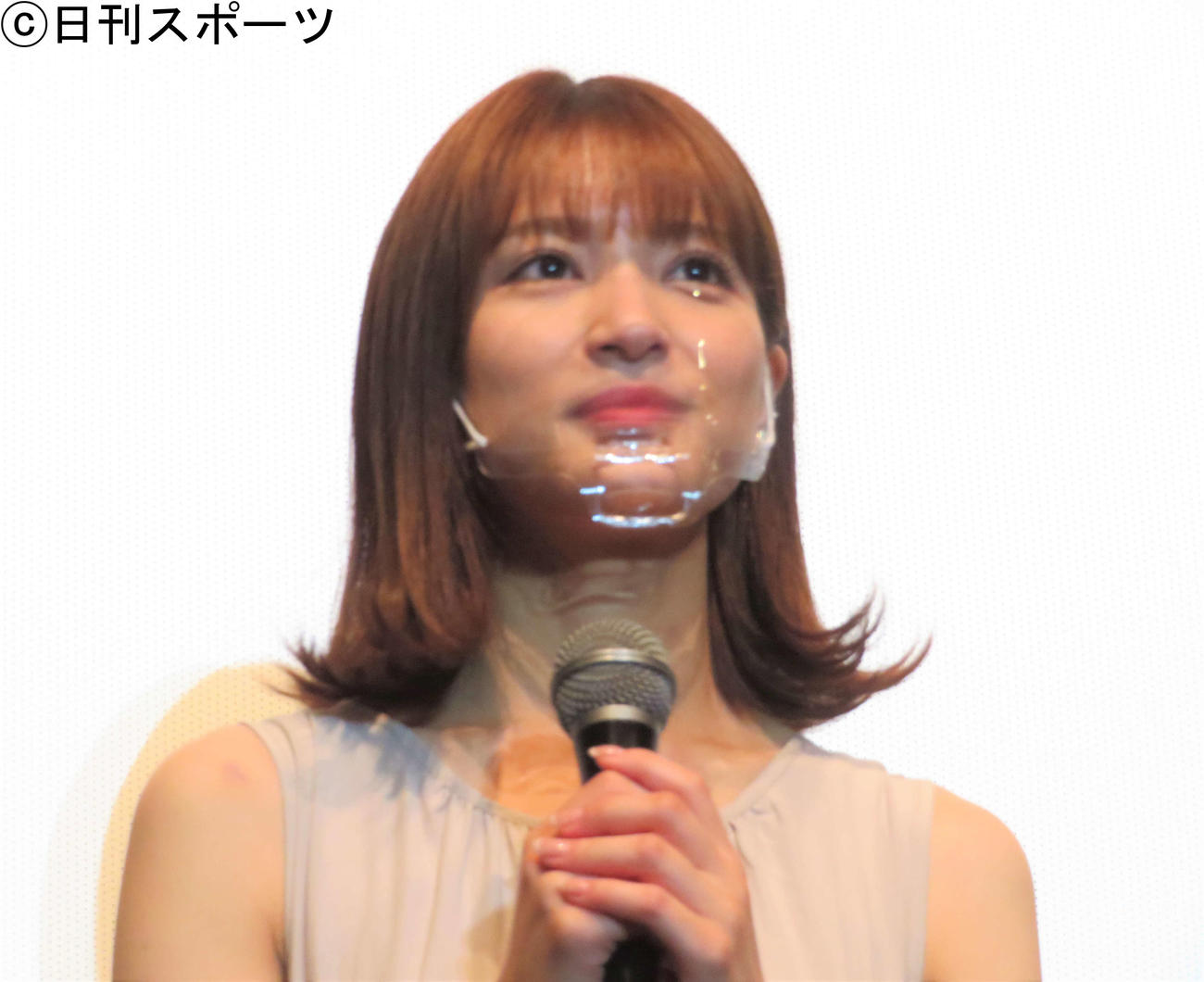 映画「遊星王子」（河崎実監督）の舞台あいさつに登壇した織田奈那（撮影・三須佳夏）