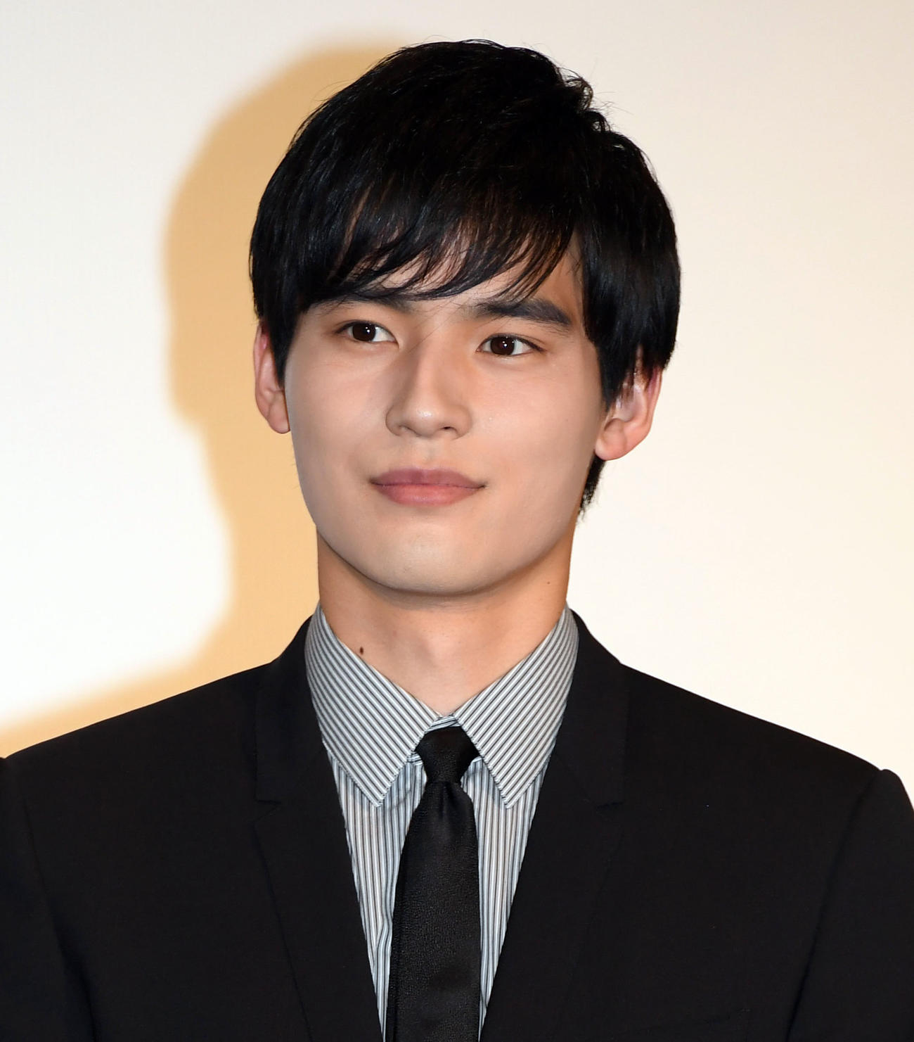 岡田健史＝2021年3月