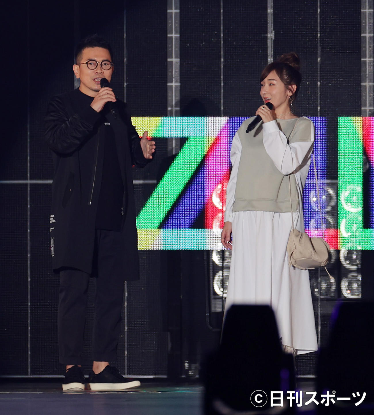 関西コレクションに出演した宮迫博之（左）と加護亜依（撮影・清水貴仁）