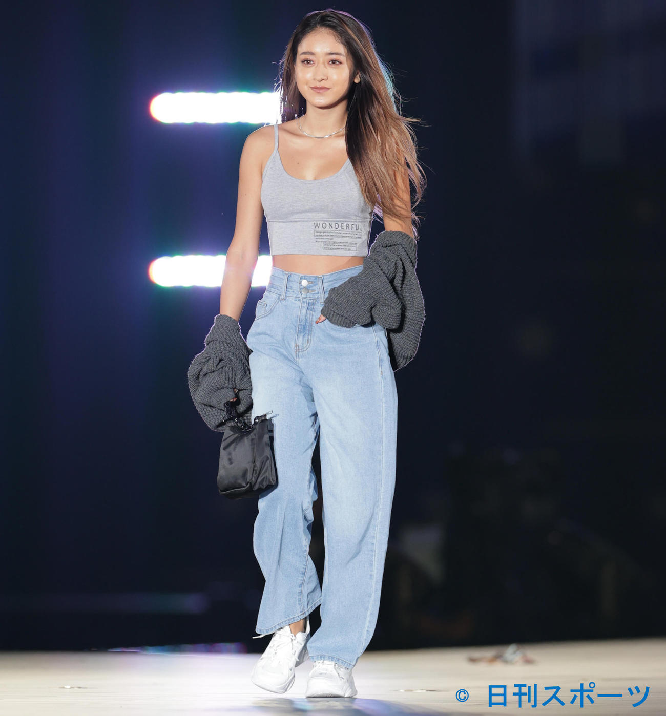 関西コレクションに出演する池田美優（撮影・清水貴仁）