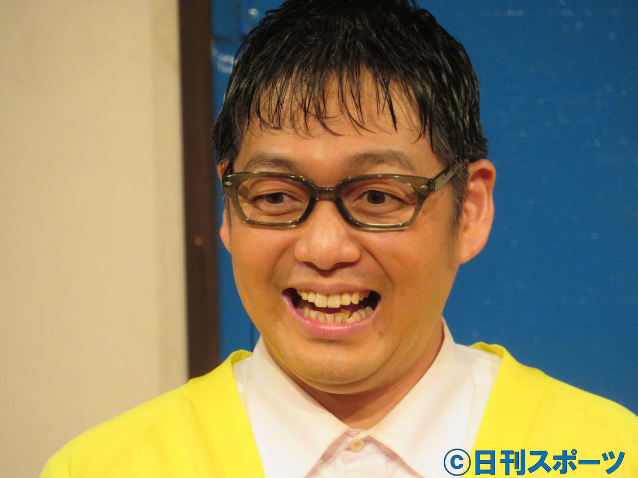 舞台「まいっちんぐマンガ道～出発への扉～」（8日から）の囲み取材に出席した亀吉（撮影・三須佳夏）