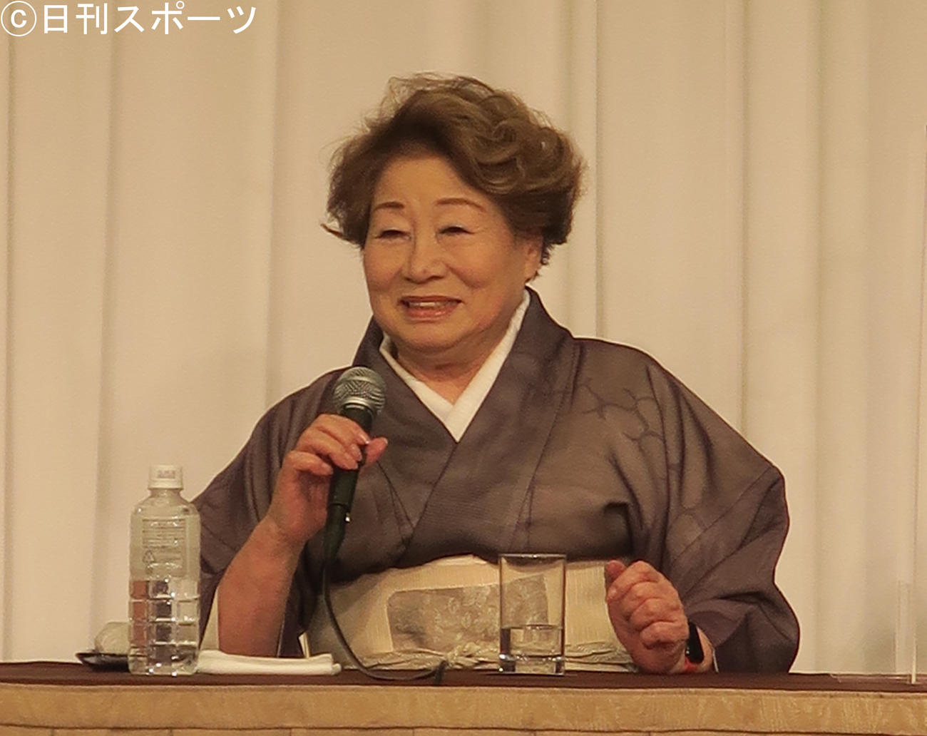 花柳章太郎追悼「十月新派特別公演」取材会で意気込みを語る水谷八重子